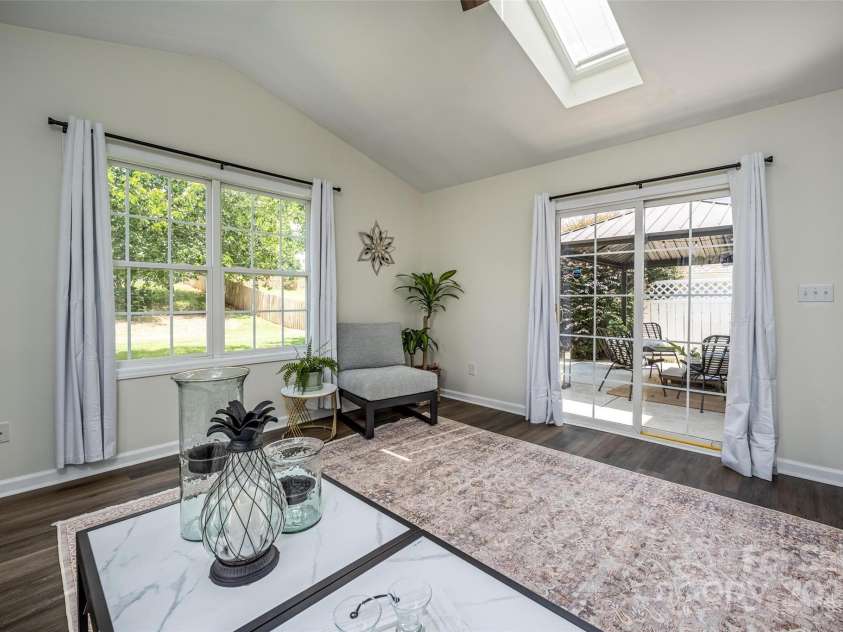 115 Morrocroft Lane, Mooresville, NC 28117.  MLS# CAR4272776, YatesRealty ID 30278. 