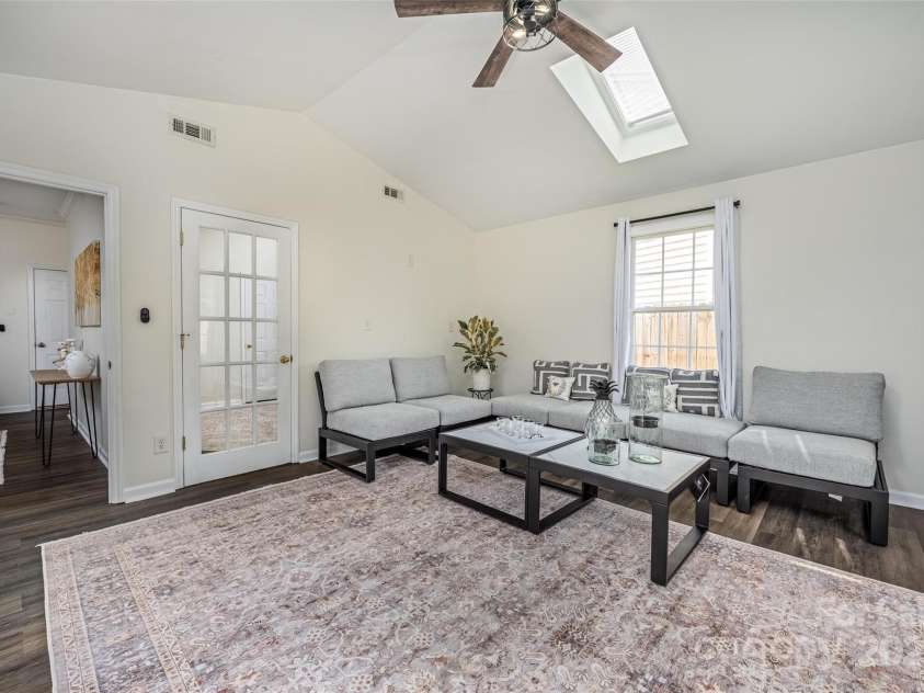 115 Morrocroft Lane, Mooresville, NC 28117.  MLS# CAR4272776, YatesRealty ID 30278. 
