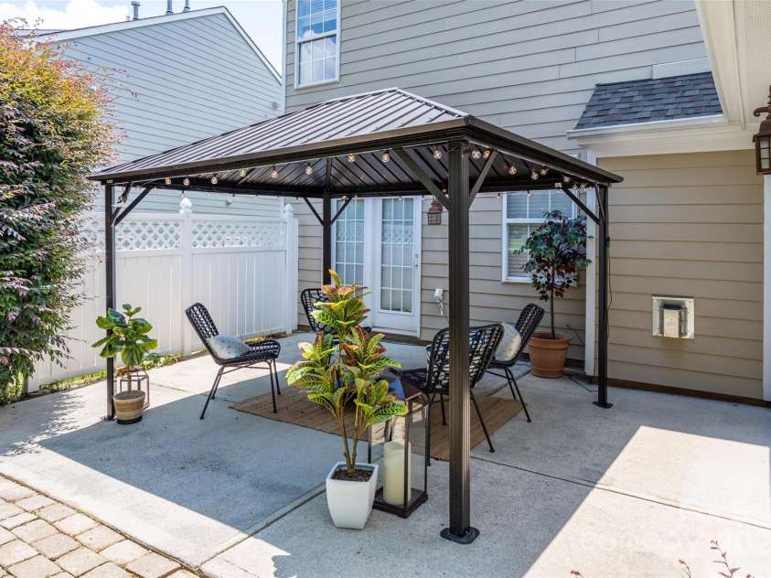 115 Morrocroft Lane, Mooresville, NC 28117.  MLS# CAR4272776, YatesRealty ID 30278. 