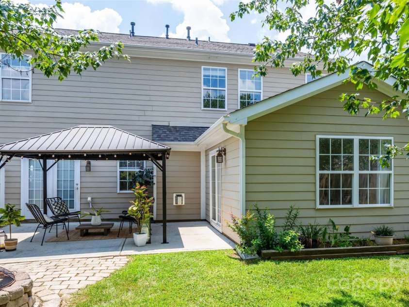 115 Morrocroft Lane, Mooresville, NC 28117.  MLS# CAR4272776, YatesRealty ID 30278. 