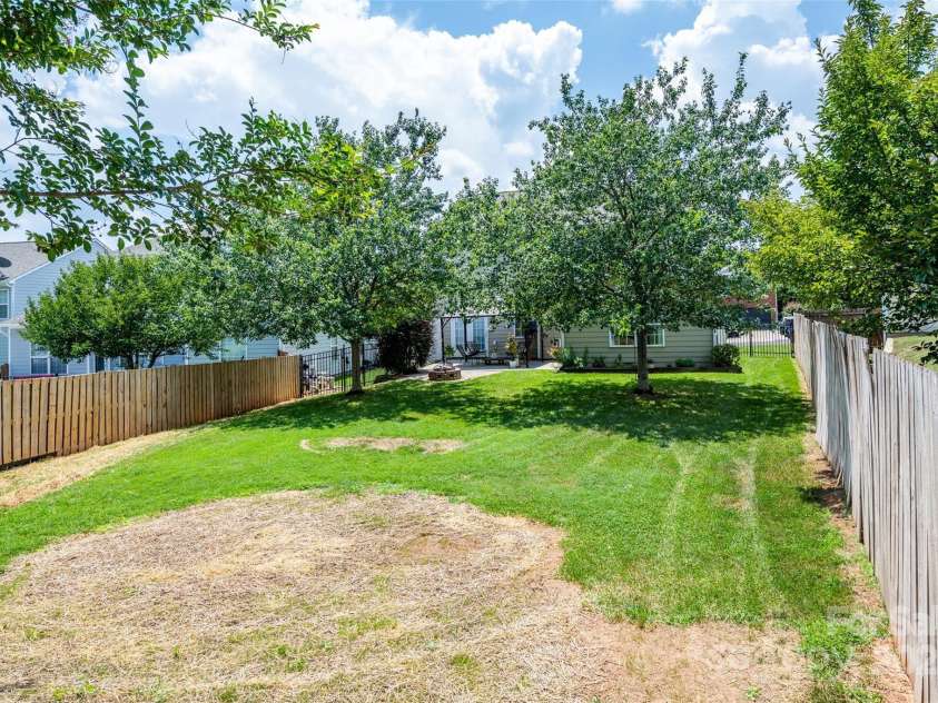 115 Morrocroft Lane, Mooresville, NC 28117.  MLS# CAR4272776, YatesRealty ID 30278. 