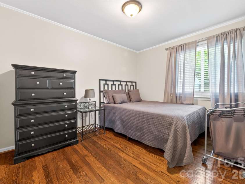 3241 Minnesota Road, Charlotte, NC 28208.  MLS# CAR4382902, YatesRealty ID 30279. 