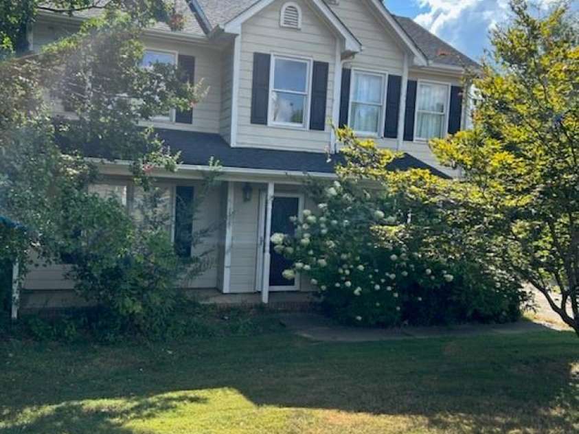 577 Tryon Place, Gastonia, NC 28054.  MLS# CAR4286277, YatesRealty ID 30279. 