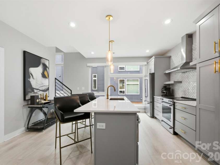 2712 Youngblood Street, Charlotte, NC 28203.  MLS# CAR4328236, YatesRealty ID 3028. 