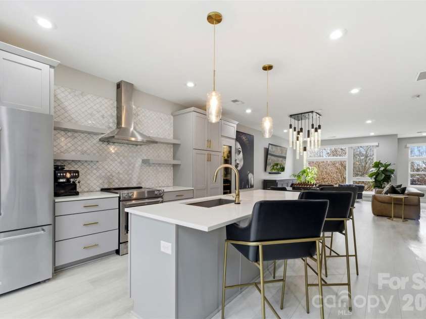 2712 Youngblood Street, Charlotte, NC 28203.  MLS# CAR4328236, YatesRealty ID 3028. 