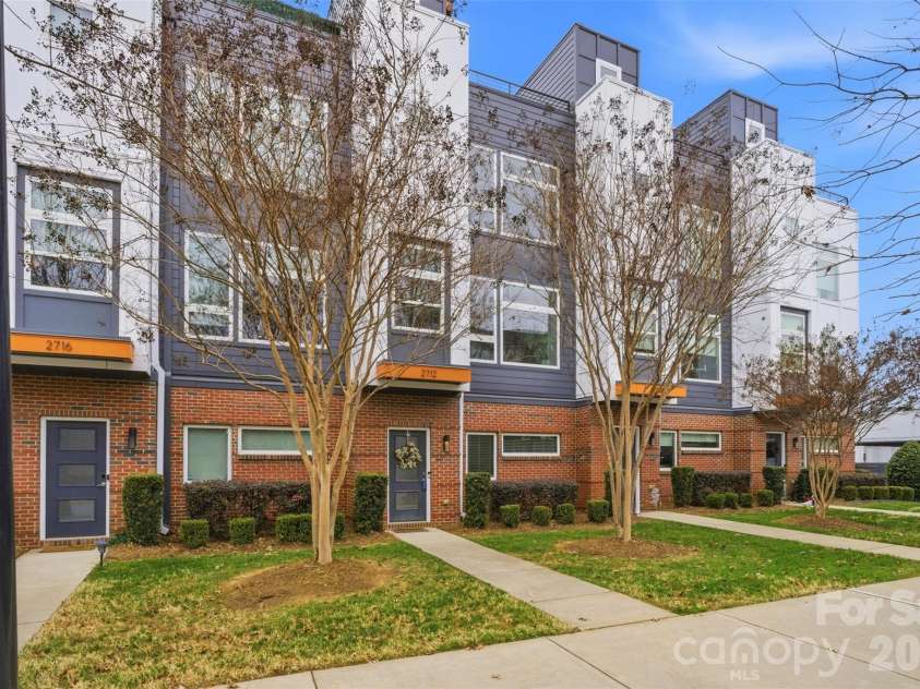 2712 Youngblood Street, Charlotte, NC 28203.  MLS# CAR4328236, YatesRealty ID 3028. 