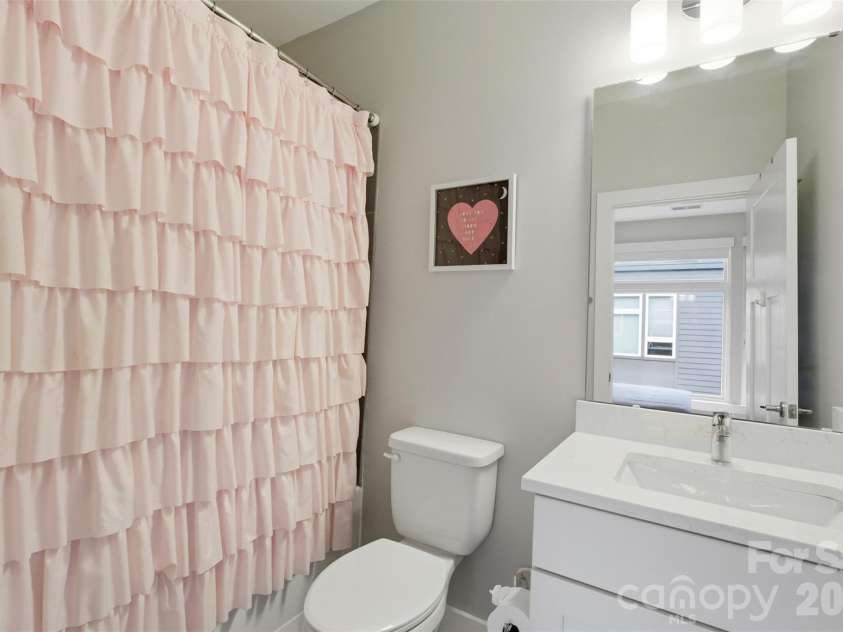 2712 Youngblood Street, Charlotte, NC 28203.  MLS# CAR4328236, YatesRealty ID 3028. 