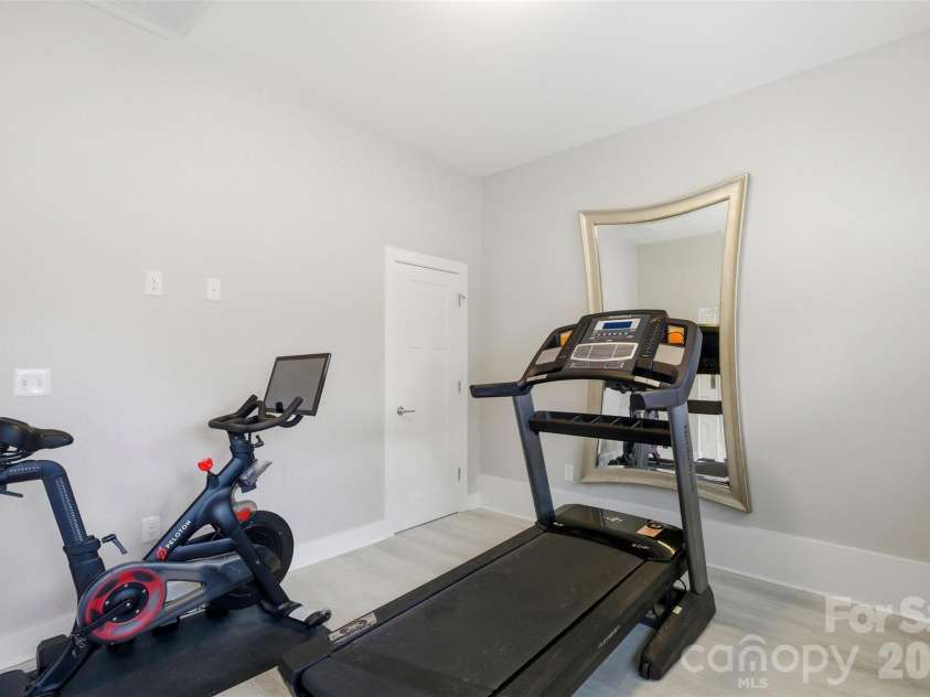 2712 Youngblood Street, Charlotte, NC 28203.  MLS# CAR4328236, YatesRealty ID 3028. 