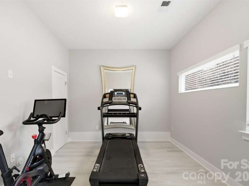 2712 Youngblood Street, Charlotte, NC 28203.  MLS# CAR4328236, YatesRealty ID 3028. 