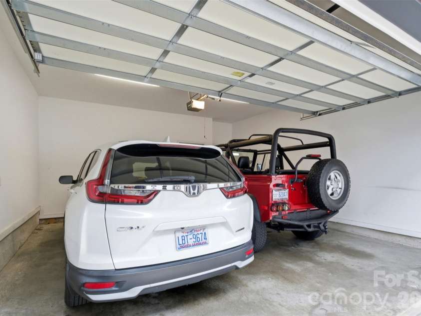 2712 Youngblood Street, Charlotte, NC 28203.  MLS# CAR4328236, YatesRealty ID 3028. 