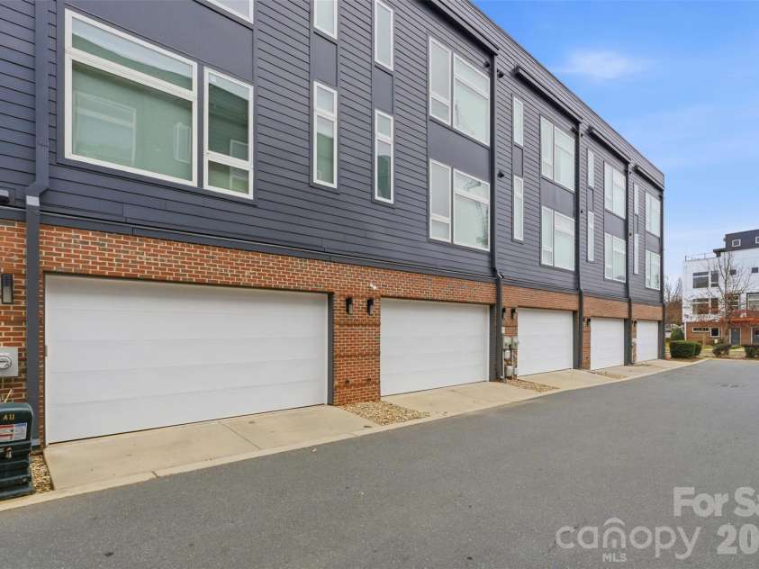 2712 Youngblood Street, Charlotte, NC 28203.  MLS# CAR4328236, YatesRealty ID 3028. 