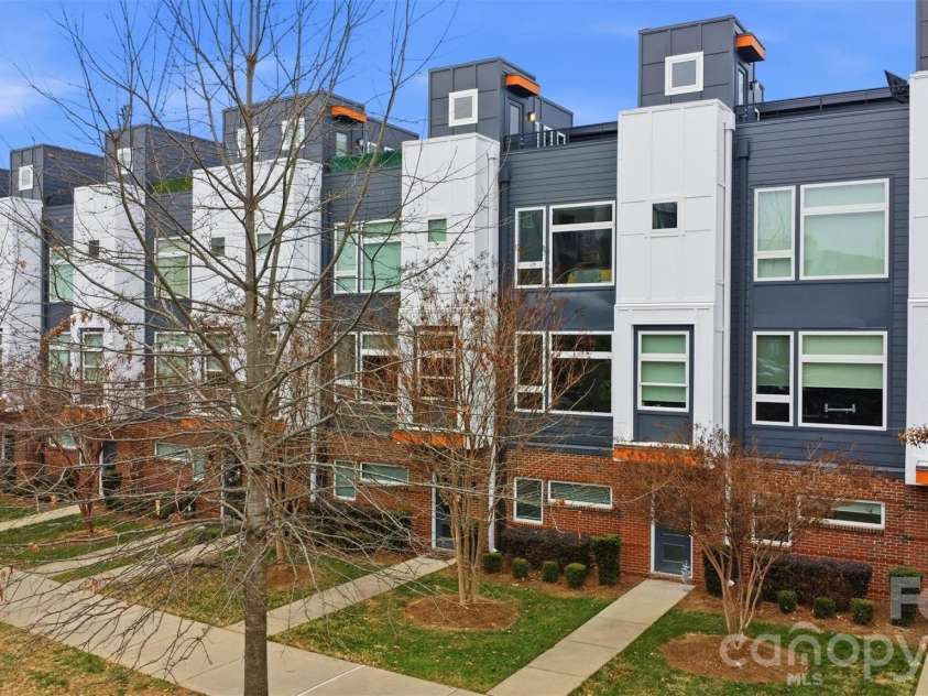 2712 Youngblood Street, Charlotte, NC 28203.  MLS# CAR4328236, YatesRealty ID 3028. 