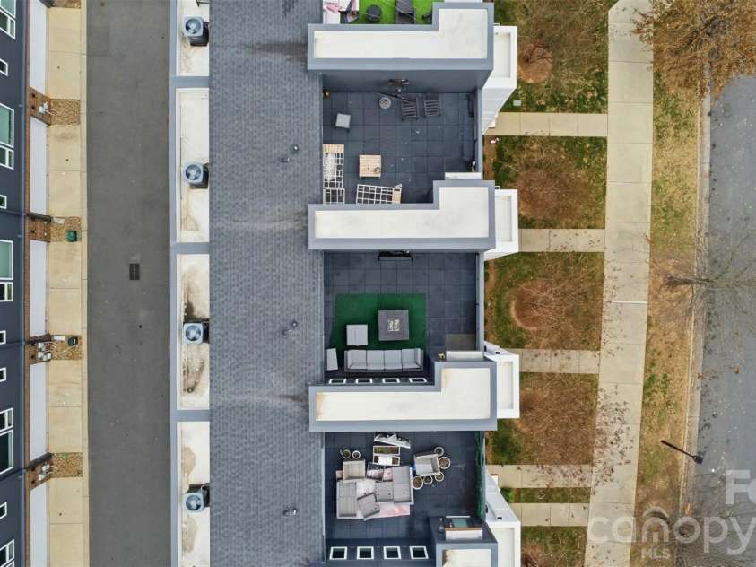 2712 Youngblood Street, Charlotte, NC 28203.  MLS# CAR4328236, YatesRealty ID 3028. 