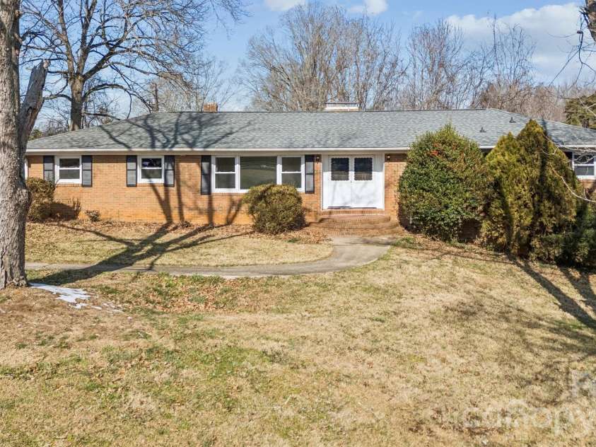 9525 Brief Road, Charlotte, NC 28227.  MLS# CAR4344624, YatesRealty ID 3028. 
