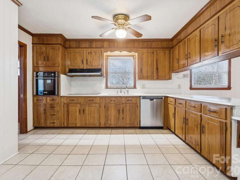 9525 Brief Road, Charlotte, NC 28227.  MLS# CAR4344624, YatesRealty ID 3028. 