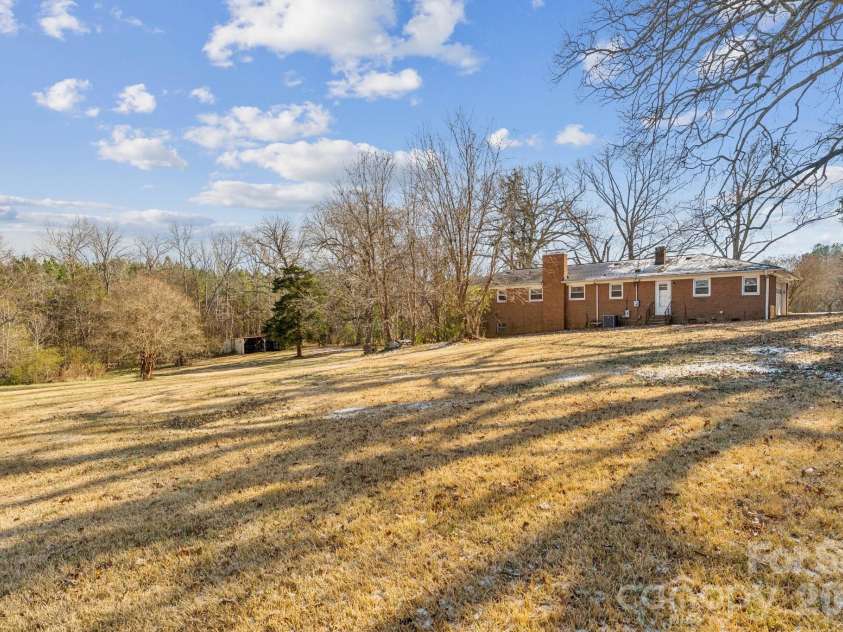 9525 Brief Road, Charlotte, NC 28227.  MLS# CAR4344624, YatesRealty ID 3028. 