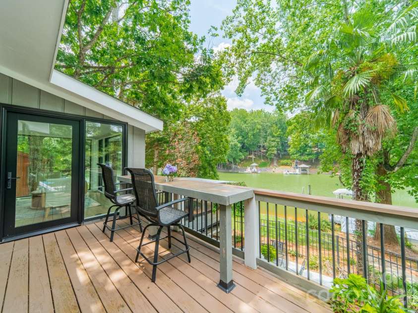 1026 Bounty Lane, Fort Mill, SC 29708.  MLS# CAR4385878, YatesRealty ID 30280. Deck off Kitchen 