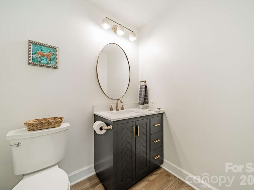 1026 Bounty Lane, Fort Mill, SC 29708.  MLS# CAR4385878, YatesRealty ID 30280. Powder Room on Main