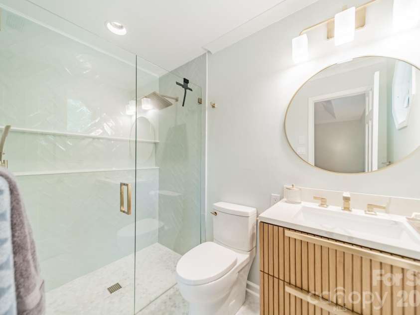 1026 Bounty Lane, Fort Mill, SC 29708.  MLS# CAR4385878, YatesRealty ID 30280. Primary Bathroom