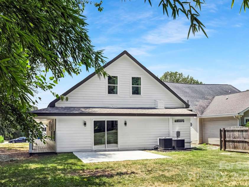 316 14th Street, Salisbury, NC 28144.  MLS# CAR4284632, YatesRealty ID 30280. 