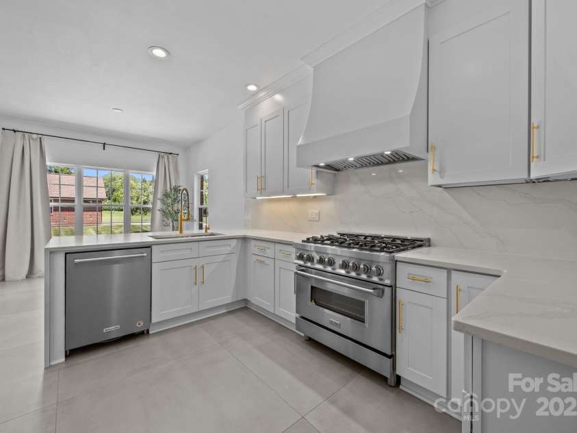 6006 Leeds Court, Monroe, NC 28110.  MLS# CAR4283828, YatesRealty ID 30281. 