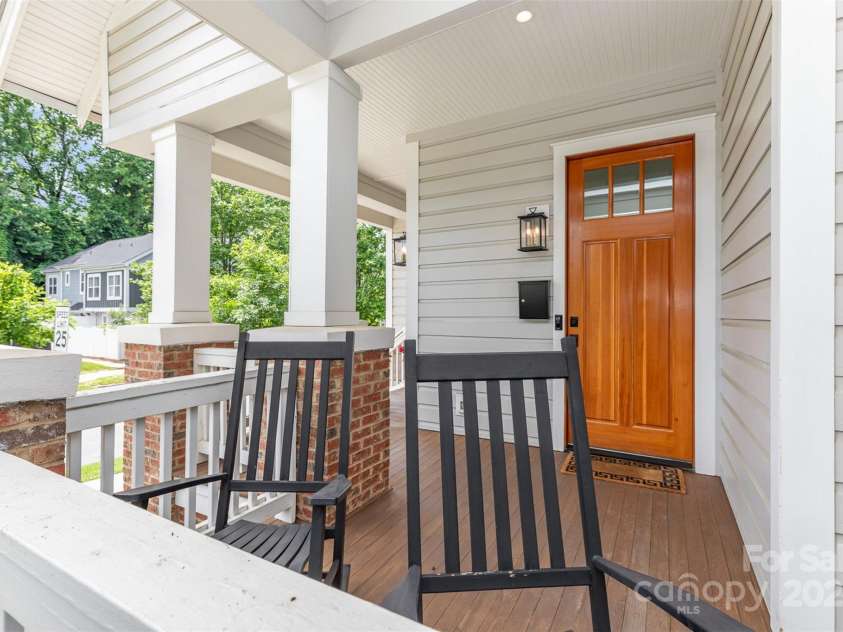 1830 Wickford Place, Charlotte, NC 28203.  MLS# CAR4257995, YatesRealty ID 30282. 