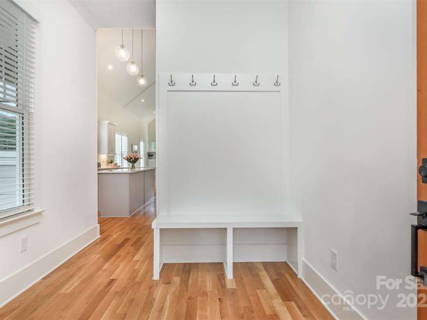 1830 Wickford Place, Charlotte, NC 28203.  MLS# CAR4257995, YatesRealty ID 30282. 