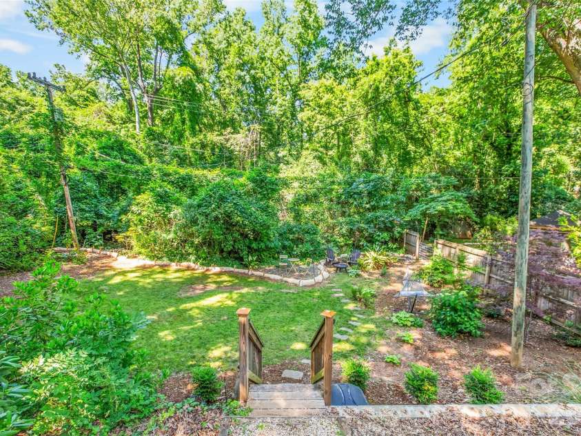 5015 Murrayhill Road, Charlotte, NC 28210.  MLS# CAR4381203, YatesRealty ID 30282. 