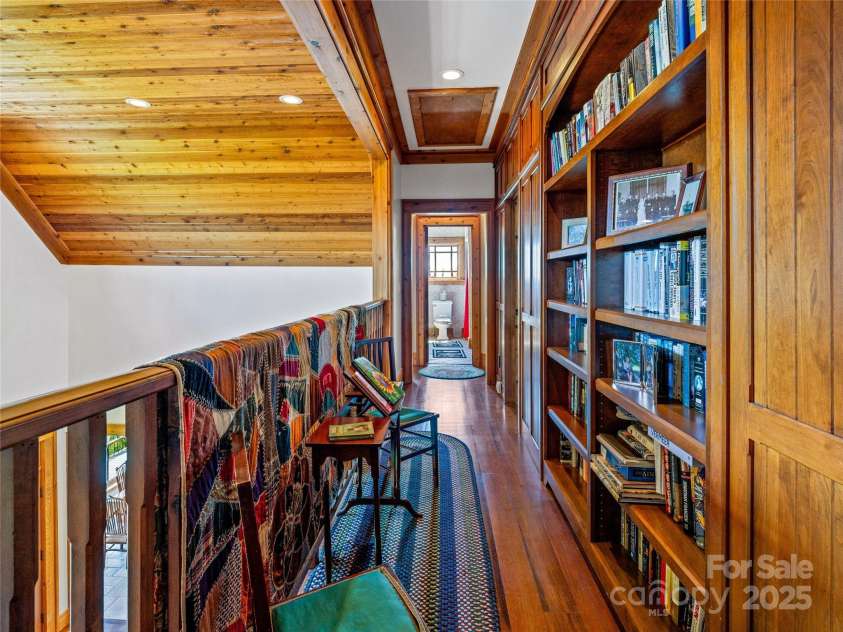 770 Meadow Ridge Drive, Lake Toxaway, NC 28747.  MLS# CAR4287231, YatesRealty ID 30283. 