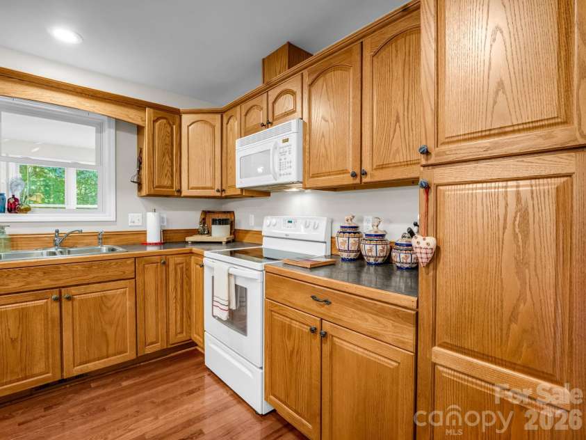 144 Old Homeplace Lane, Mills River, NC 28759.  MLS# CAR4361682, YatesRealty ID 30284. 