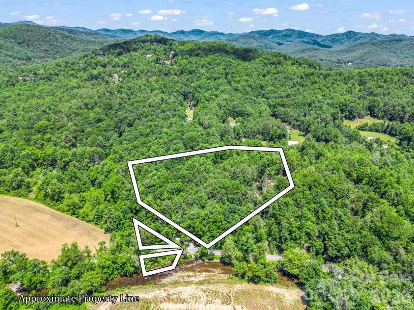 144 Old Homeplace Lane, Mills River, NC 28759.  MLS# CAR4361682, YatesRealty ID 30284. 