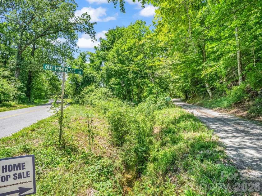 144 Old Homeplace Lane, Mills River, NC 28759.  MLS# CAR4361682, YatesRealty ID 30284. S. Mills River Rd on left.