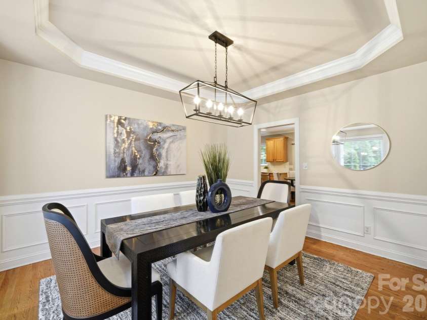 2937 Shady Reach Lane, Charlotte, NC 28214.  MLS# CAR4391581, YatesRealty ID 30285. Oversized Dining Room with easy access to Kitchen