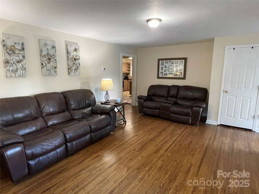 517 Stowe Drive, Lowell, NC 28098.  MLS# CAR4279841, YatesRealty ID 30285. 