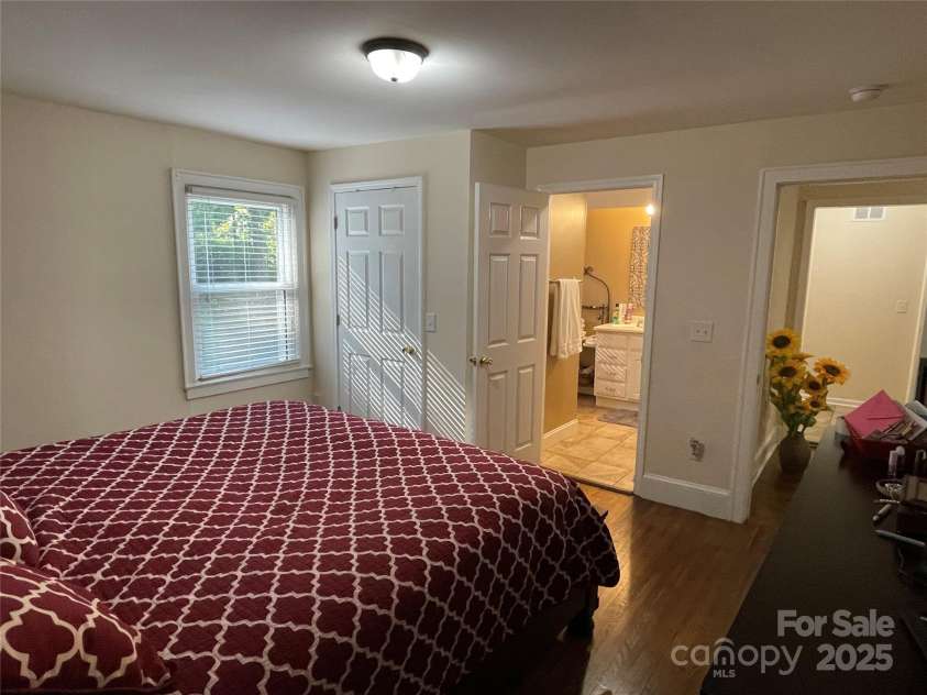 517 Stowe Drive, Lowell, NC 28098.  MLS# CAR4279841, YatesRealty ID 30285. 