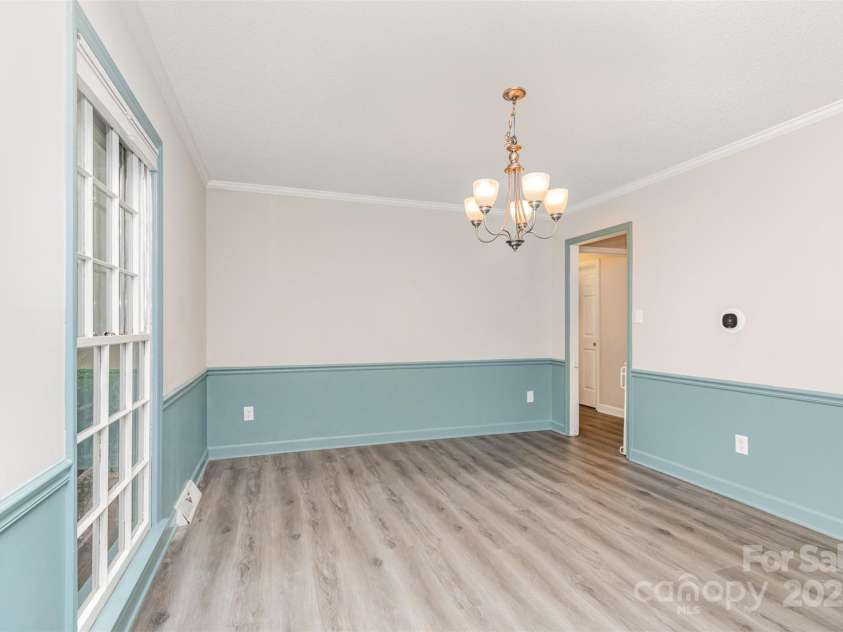 14027 Hackamore Drive, Matthews, NC 28105.  MLS# CAR4265300, YatesRealty ID 30286. 