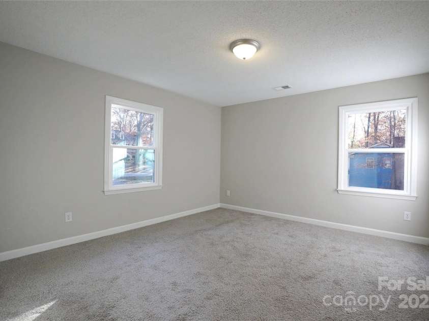 14027 Hackamore Drive, Matthews, NC 28105.  MLS# CAR4265300, YatesRealty ID 30286. Primary 2