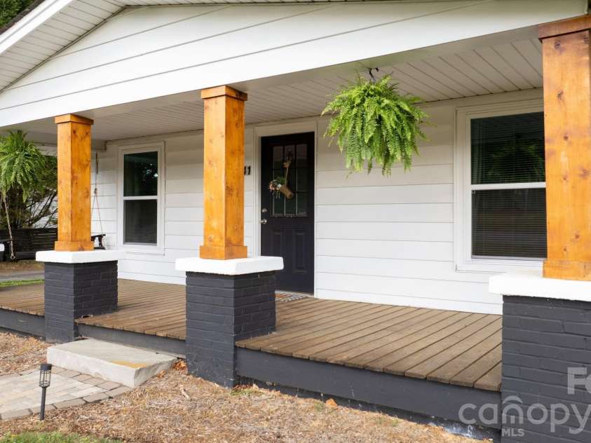 3941 Springs Road, Conover, NC 28613.  MLS# CAR4379185, YatesRealty ID 30288. 