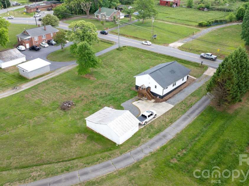 3941 Springs Road, Conover, NC 28613.  MLS# CAR4379185, YatesRealty ID 30288. 