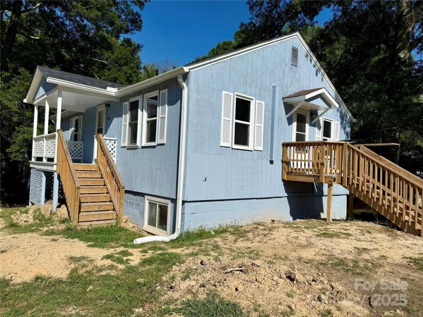 1902 5th Avenue, Gastonia, NC 28052.  MLS# CAR4283317, YatesRealty ID 30289. 