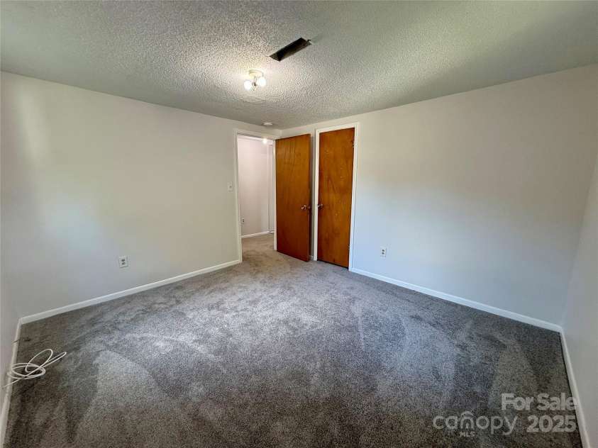1902 5th Avenue, Gastonia, NC 28052.  MLS# CAR4283317, YatesRealty ID 30289. 