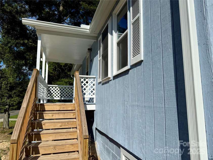 1902 5th Avenue, Gastonia, NC 28052.  MLS# CAR4283317, YatesRealty ID 30289. 