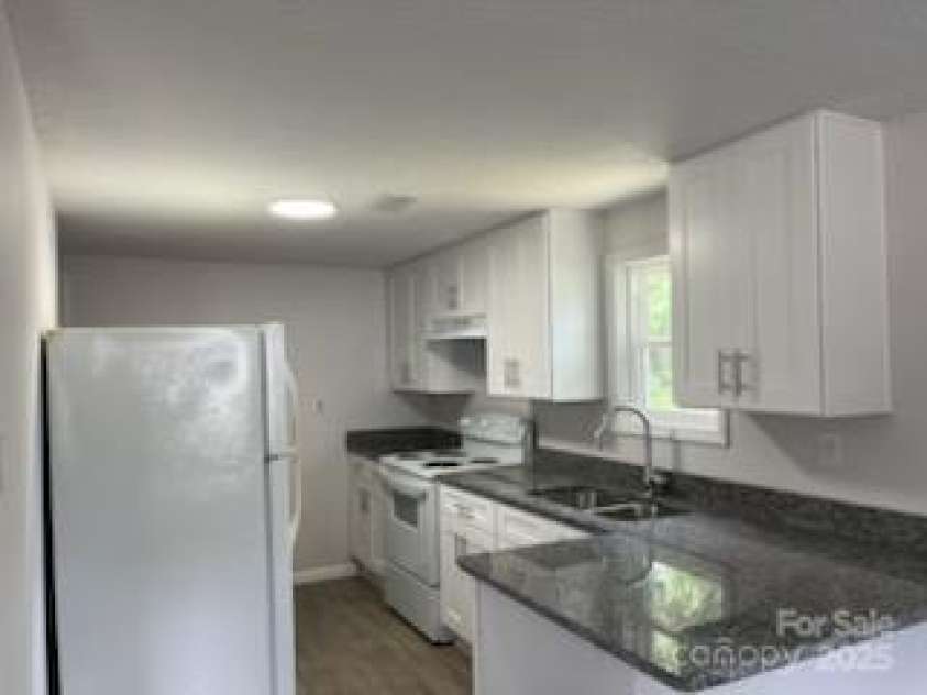 1902 5th Avenue, Gastonia, NC 28052.  MLS# CAR4283317, YatesRealty ID 30289. 