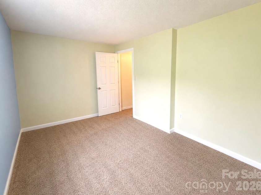 7336 Pebblestone Drive, Charlotte, NC 28212.  MLS# CAR4392243, YatesRealty ID 30289. 