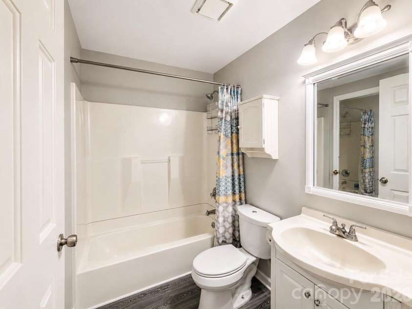 7336 Pebblestone Drive, Charlotte, NC 28212.  MLS# CAR4392243, YatesRealty ID 30289. 