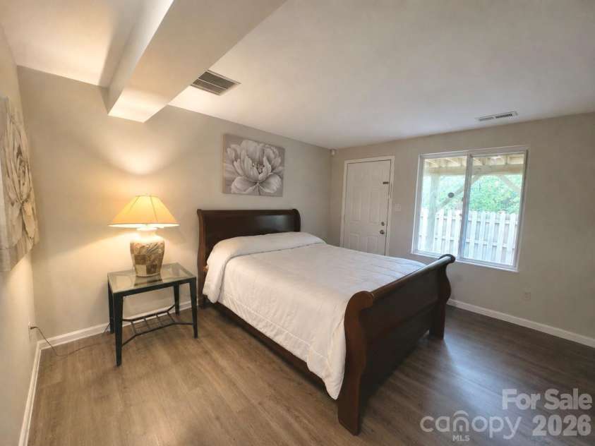 7336 Pebblestone Drive, Charlotte, NC 28212.  MLS# CAR4392243, YatesRealty ID 30289. 