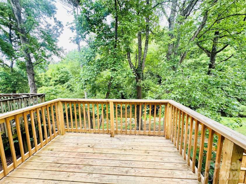 7336 Pebblestone Drive, Charlotte, NC 28212.  MLS# CAR4392243, YatesRealty ID 30289. 
