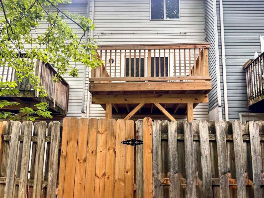 7336 Pebblestone Drive, Charlotte, NC 28212.  MLS# CAR4392243, YatesRealty ID 30289. 