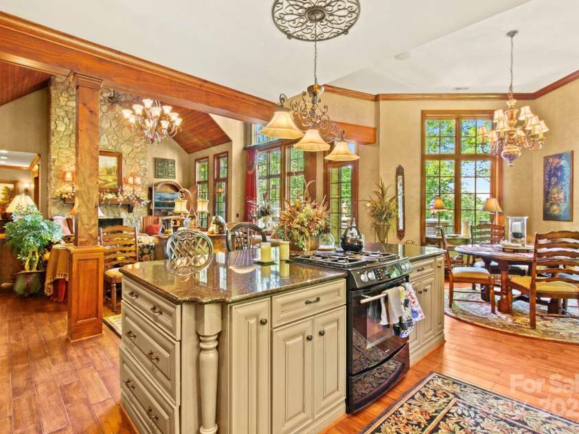 285 Wetherley None, Boone, NC 28607.  MLS# CAR4247849, YatesRealty ID 3029. 