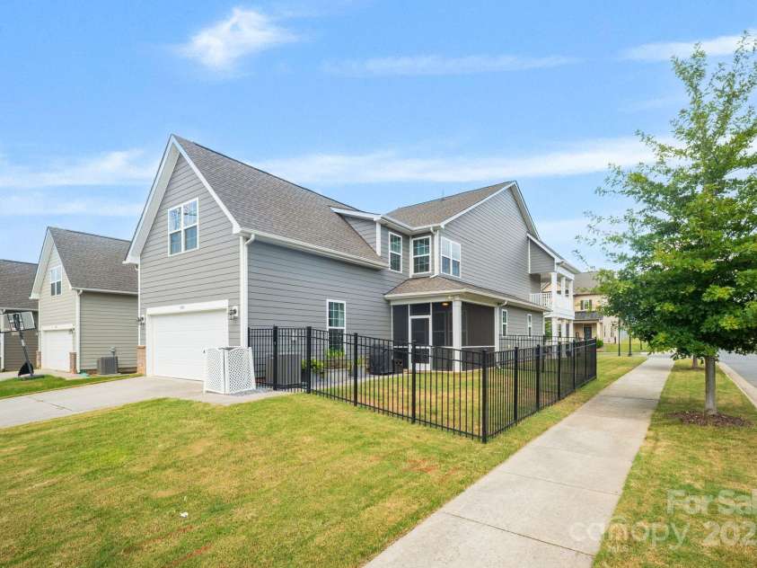 10903 Zac Hill Road, Davidson, NC 28036.  MLS# CAR4284070, YatesRealty ID 30291. 